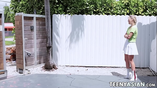 Cute Asian teen Sofia Su moans while fucked by delivery guy